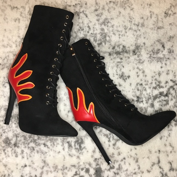 Boots - Picture 2 of 7